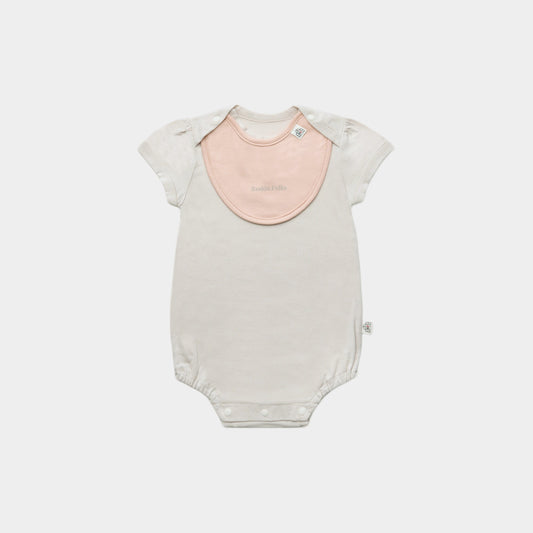 スタイと半袖ボディースーツのセット(ベージュ×ピンク)|出産祝いにおすすめ