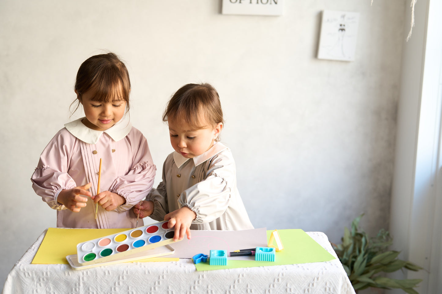 (お食事エプロン)ピンタックブラウス+収納巾着袋付き ピンク