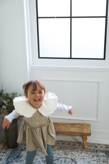 （お食事エプロン）ドレス+収納巾着袋付き　２色